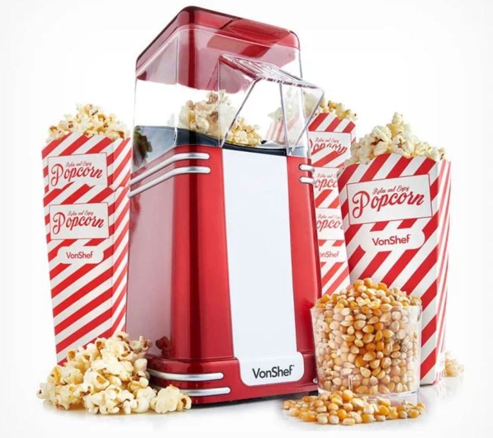 Pick up the VonHaus.com VonShef retro popcorn maker, now reduced to £26.99