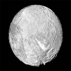 Scientists have discovered that Miranda, a moon orbiting Uranus, may have a hidden ocean full of alien life