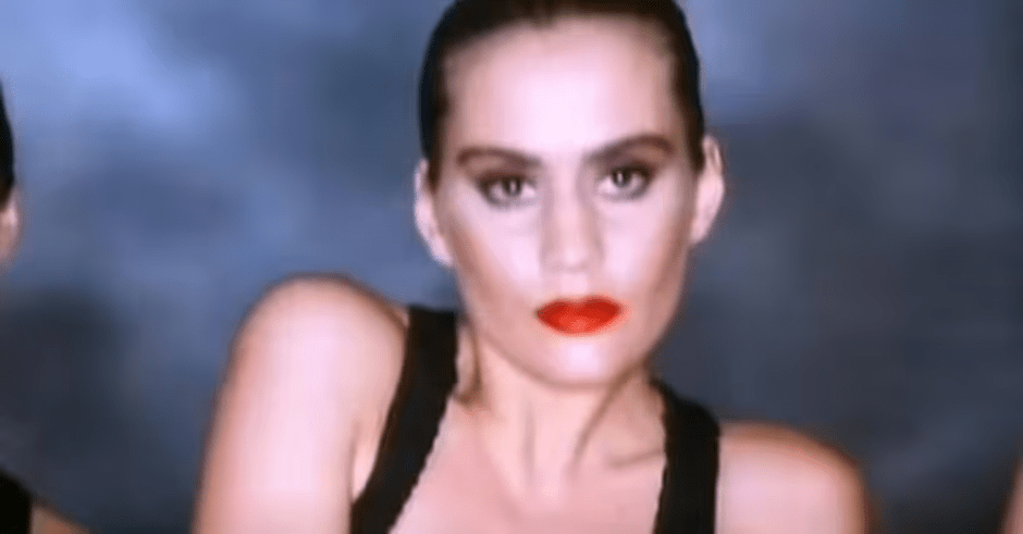 Donna as she appeared in the Simply Irresistible video