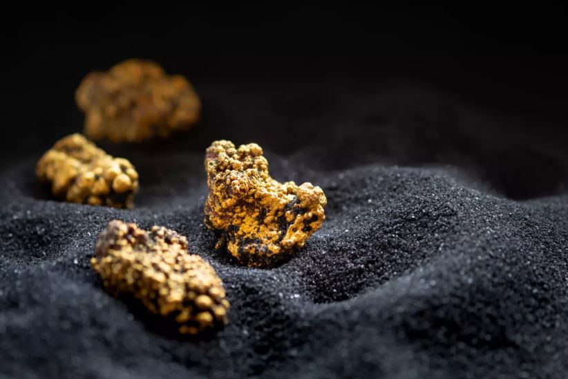 Each tonne of ore on the site contains around 138 grams of pure gold