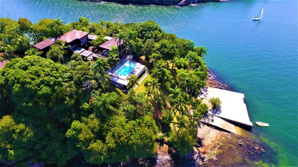 Neymar is keen to buy a private island in Brazil