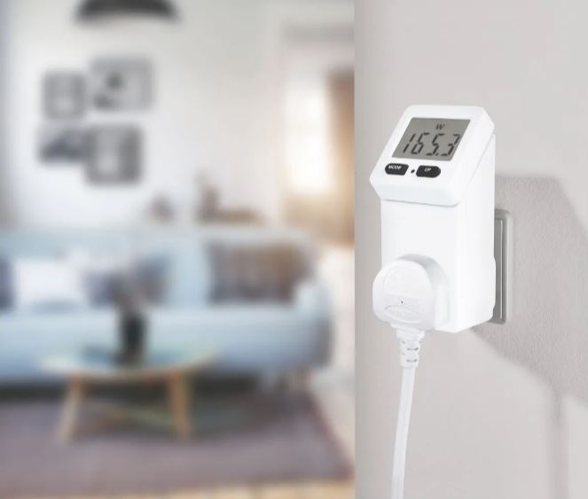 This simple plug-in power meter could help you cut your energy bills this winter