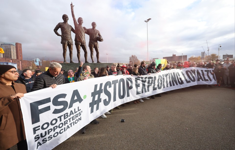 Man Utd fans protested the rise in ticket prices at Old Trafford before Sunday’s game