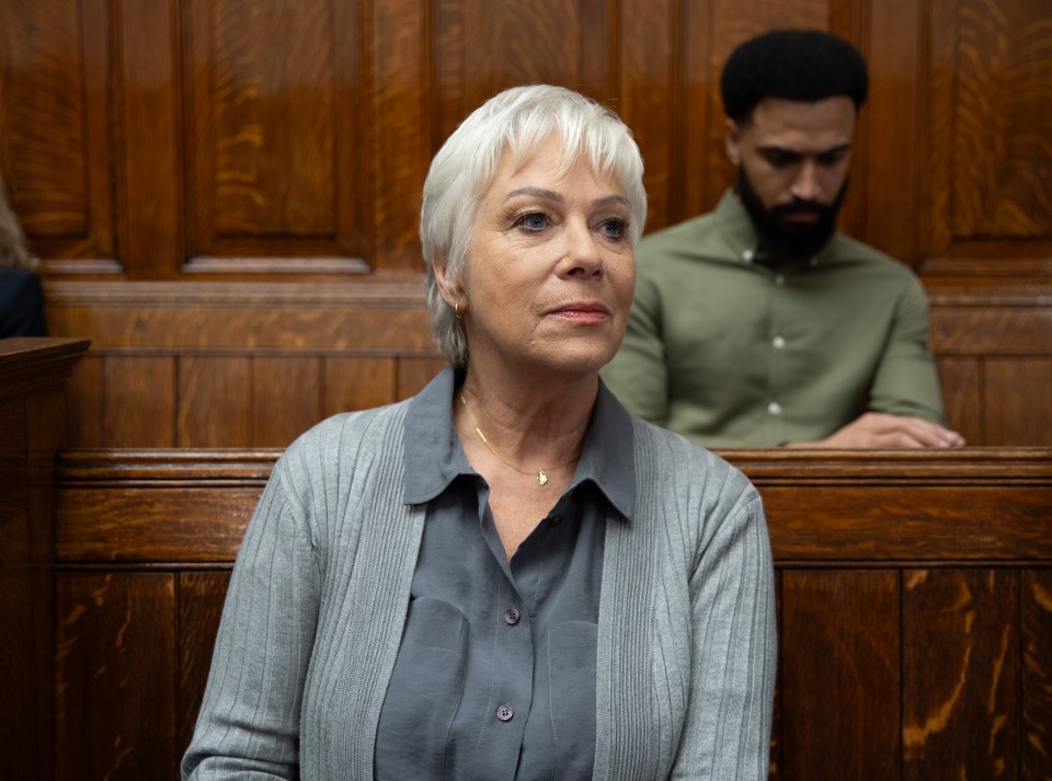 Denise Welch plays a juror in Tom King's trial in Emmerdale