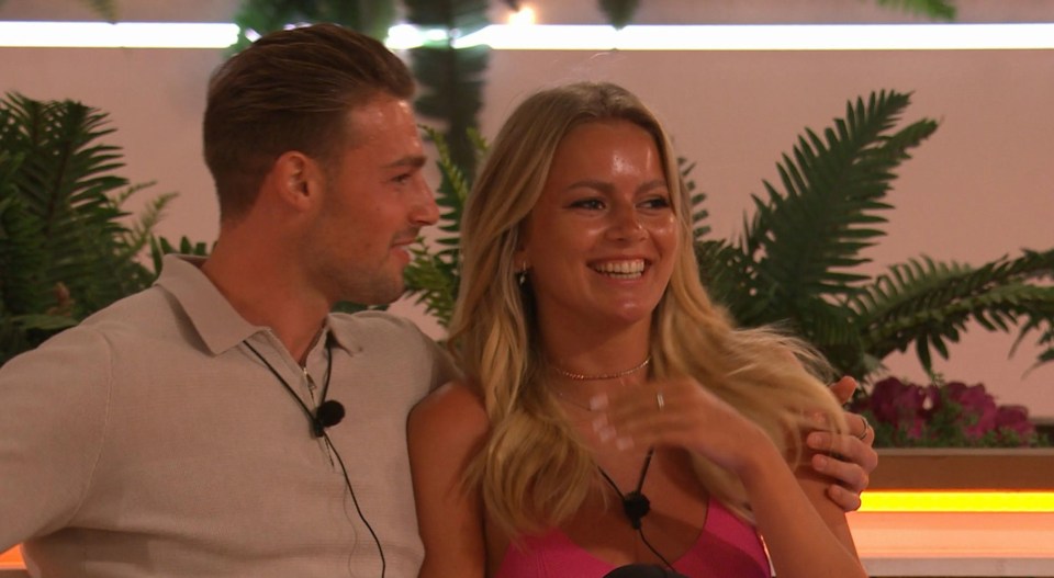 Andrew Le Page and Tasha Ghouri on Love Island.