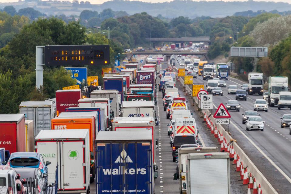 The M1 and M25 will be affected by roadworks until the morning of December 19