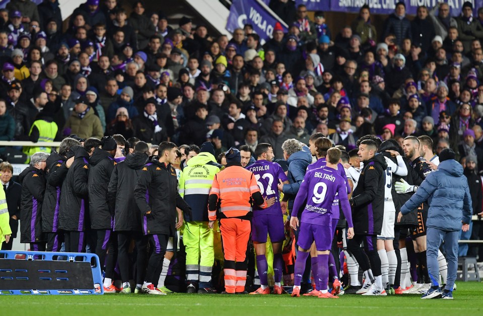 Fiorentina and Inter Milan players formed a wall around Edoardo Bove as medical staff tended to him