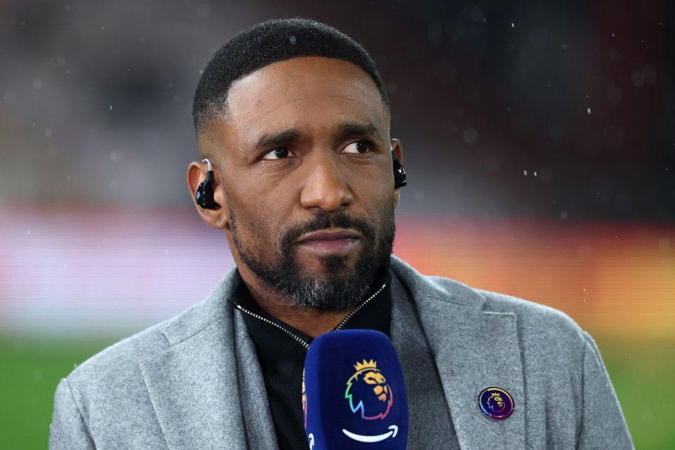 Jermain Defoe believed the winger was 'playing with a handbrake on'