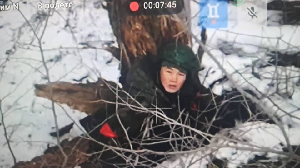 The first clear photograph of a North Korean face fighting on the front line