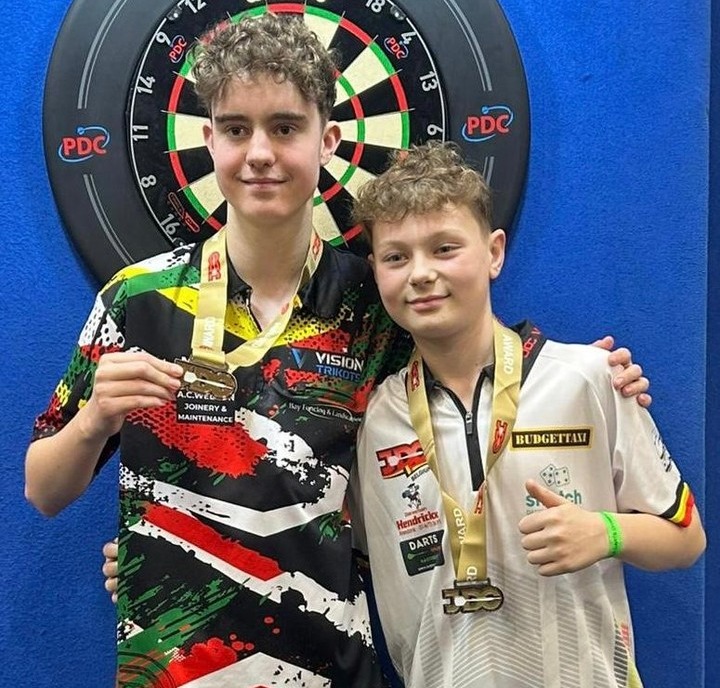 Lex Paeshuyse, right, will play at Ally Pally next month for a junior world title