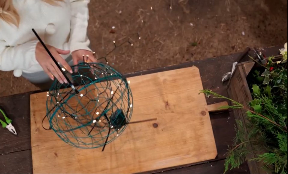 Stacey used garden baskets to create the structure