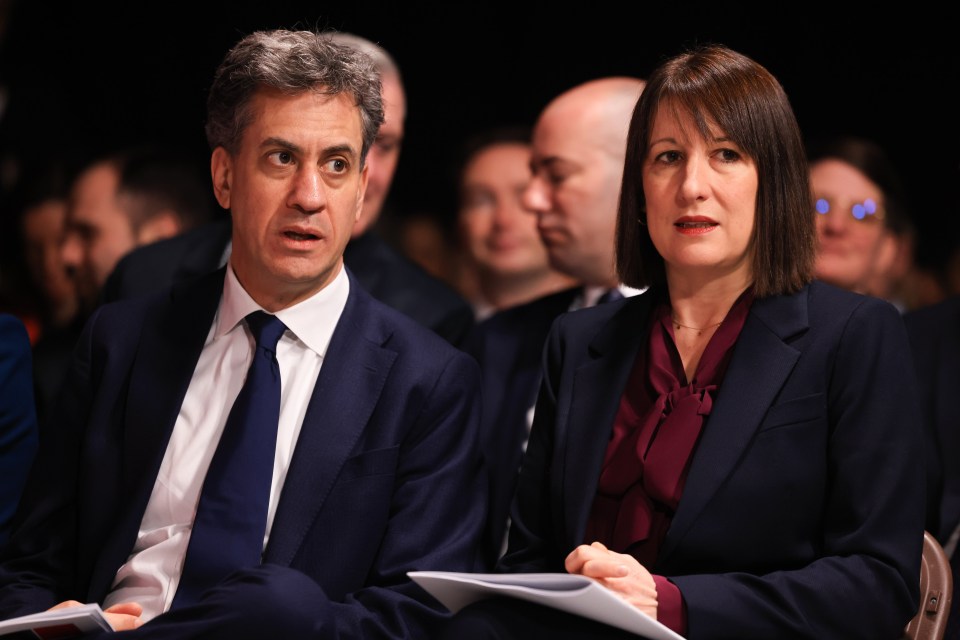 Energy Secretary Ed Miliband and Chancellor Rachel Reeves at Sir Keir's speech