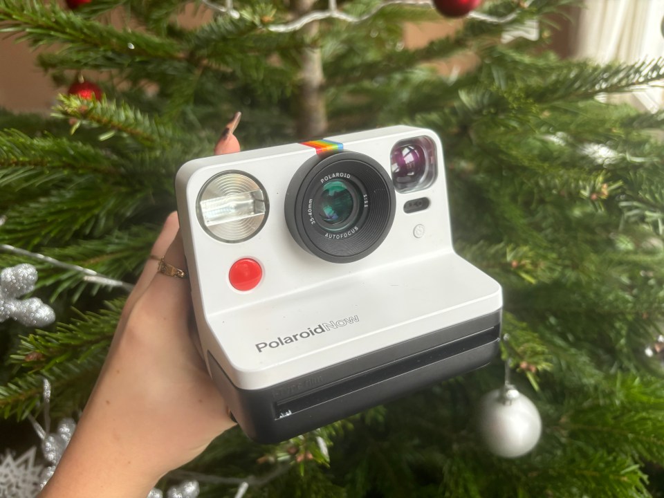 Polaroid-Now-instant-camera