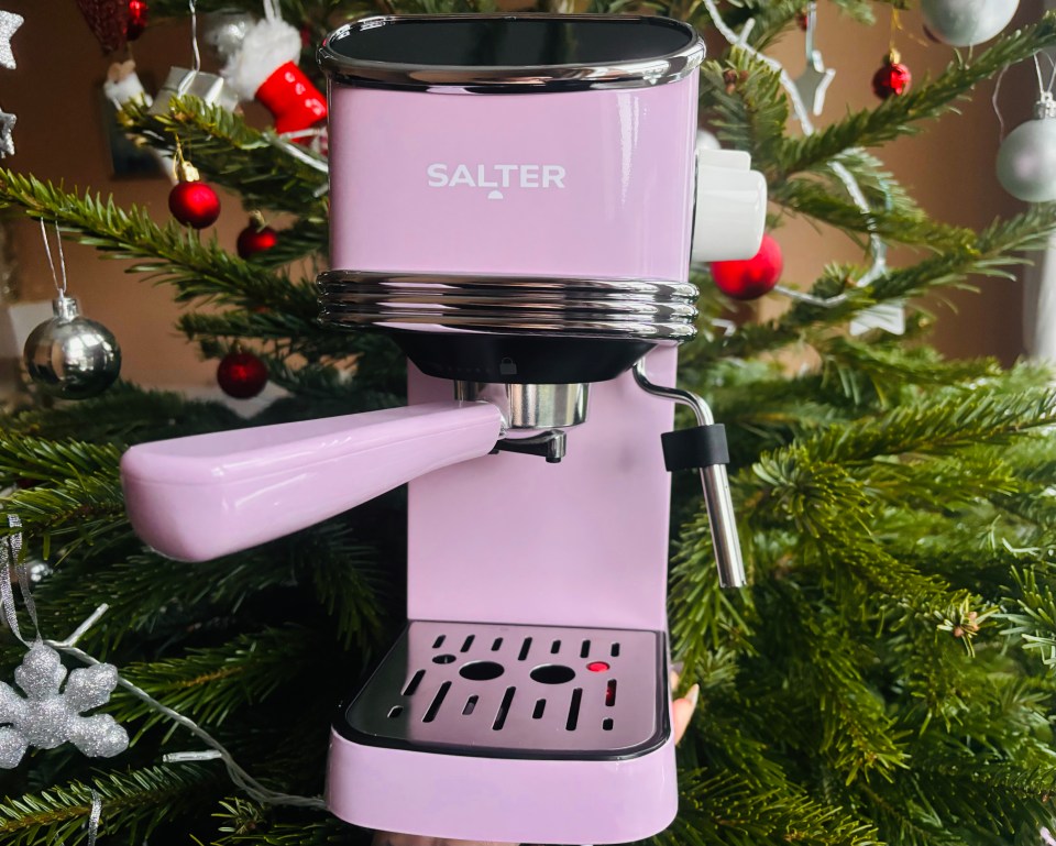 pink-salter-coffee-machine-christmas-presents