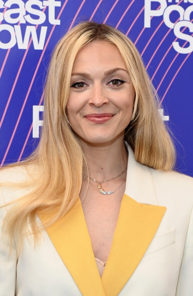 Headshot of Fearne Cotton smiling at The Podcast Show 2022.