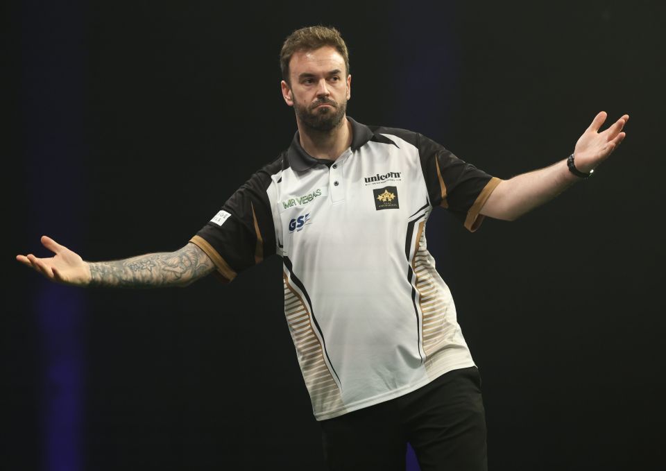 Ross Smith at the 2024 Grand Slam of Darts.