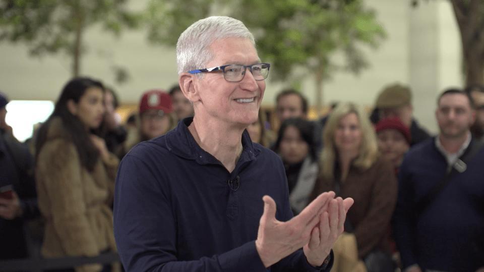 Apple CEO Tim Cook visited the company's flagship UK store on London's Regent Street just before Christmas