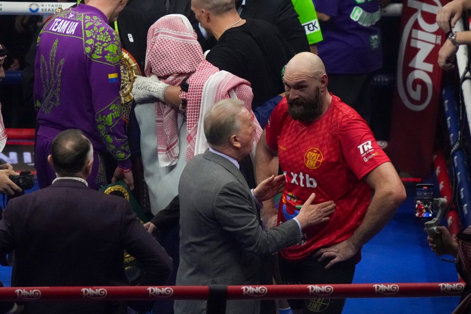 Fury and promoter Frank Warren were fuming with the way the fight had been scored