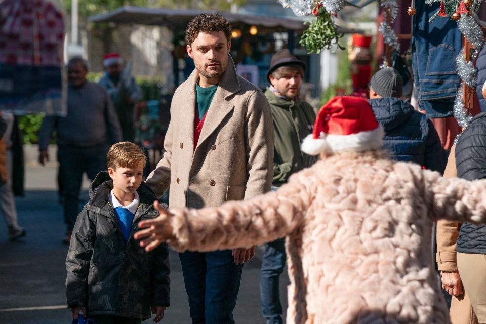 Johnny was concerned when his younger brother Ollie told him about Linda's dangerous behaviour