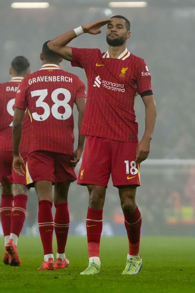 The Dutchman saluted his fans after his important goal