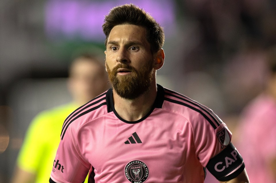 FORT LAUDERDALE, FLORIDA – NOVEMBER 9: Lionel Messi #10 of Inter Miami FC in action during the game against Atlanta United FC during the 2024 MLS Cup playoffs at Chase Stadium on November 9, 2024 in Fort Lauderdale, Florida. (Photo by Michael Pimentel/ISI Photos/Getty Images)