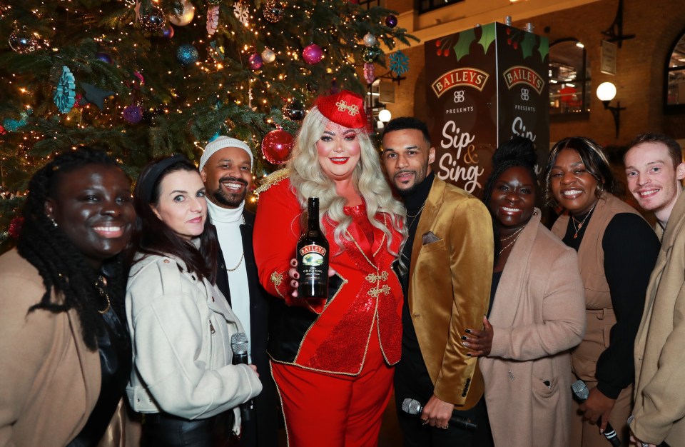 Gemma Collins appeared with the choir The Gold Vocal collective