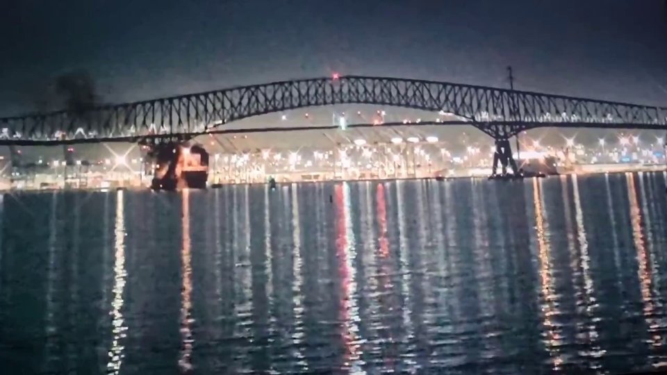 A livestream from the time shows the bridge's collapse second-by-second