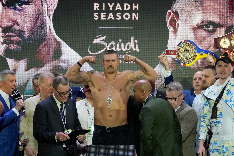 Oleksandr Usyk at a weigh-in.