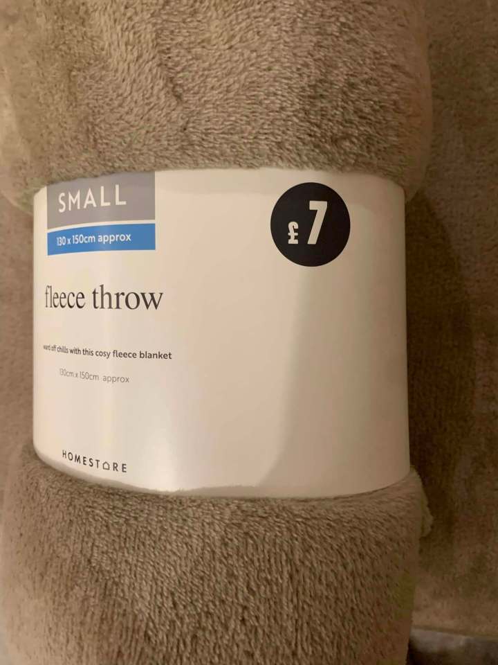 £7 Homestore small fleece throw (130 x 150cm).