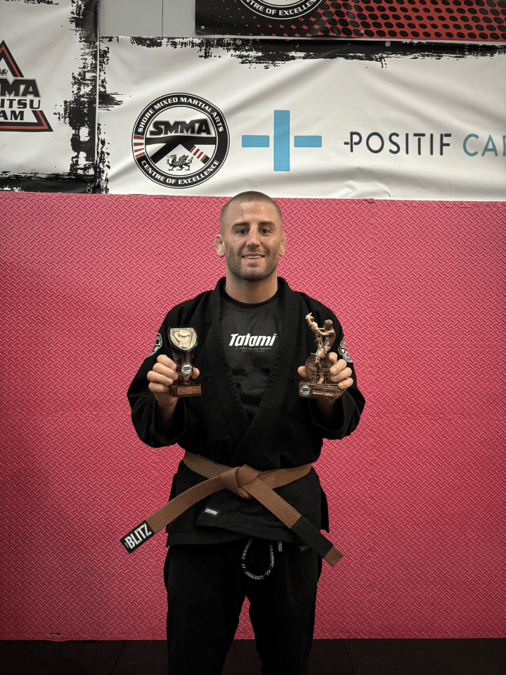 Elliott has capped off an incredible year by being awarded his Brazilian jiu jitsu brown belt