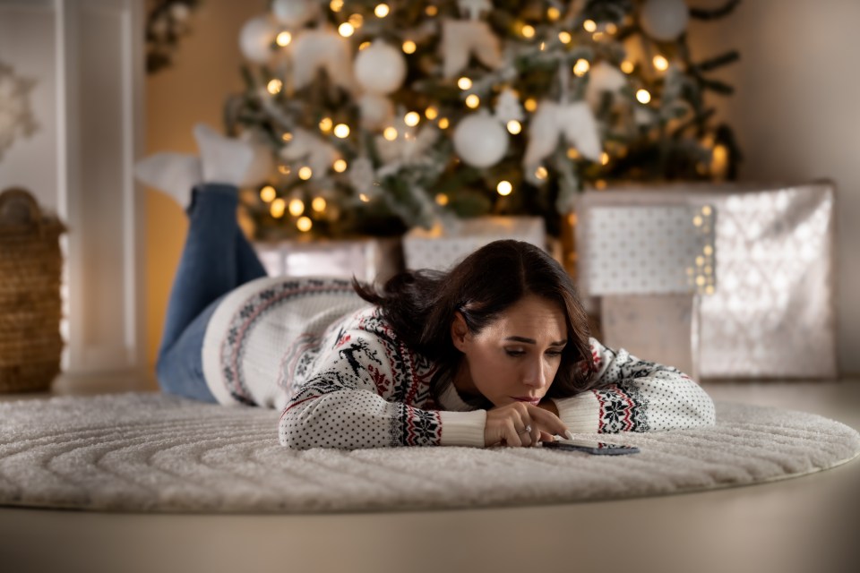 Just a phone call or thoughtful card during the Christmas holidays can mean the world and help combat loneliness (stock image)