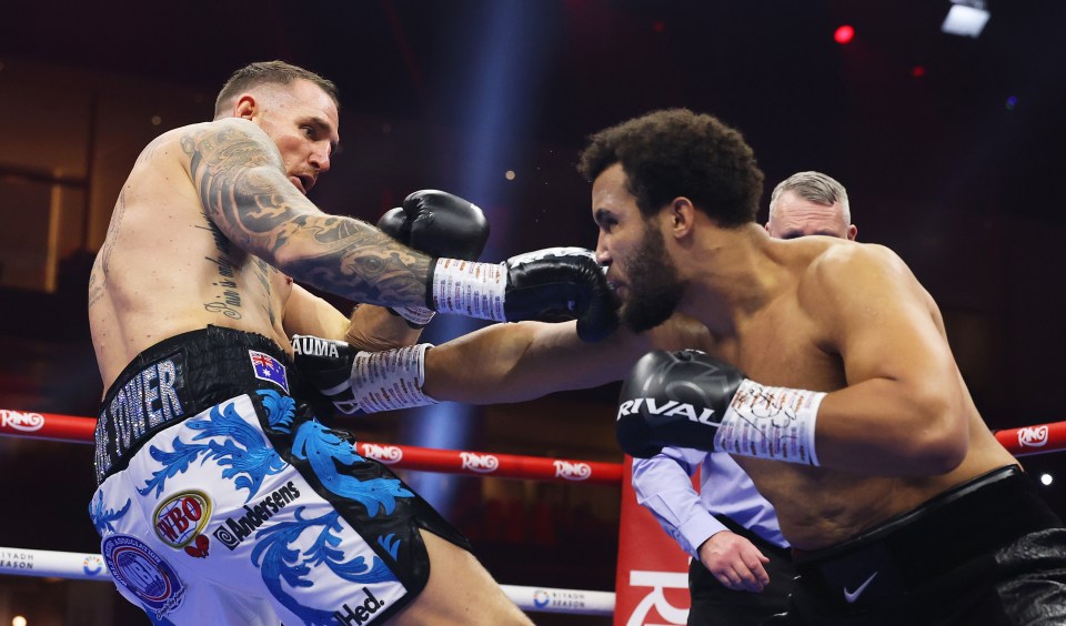 Moses Itauma locked horns with Demsey Mckean on the Usyk vs Fury 2 undercard