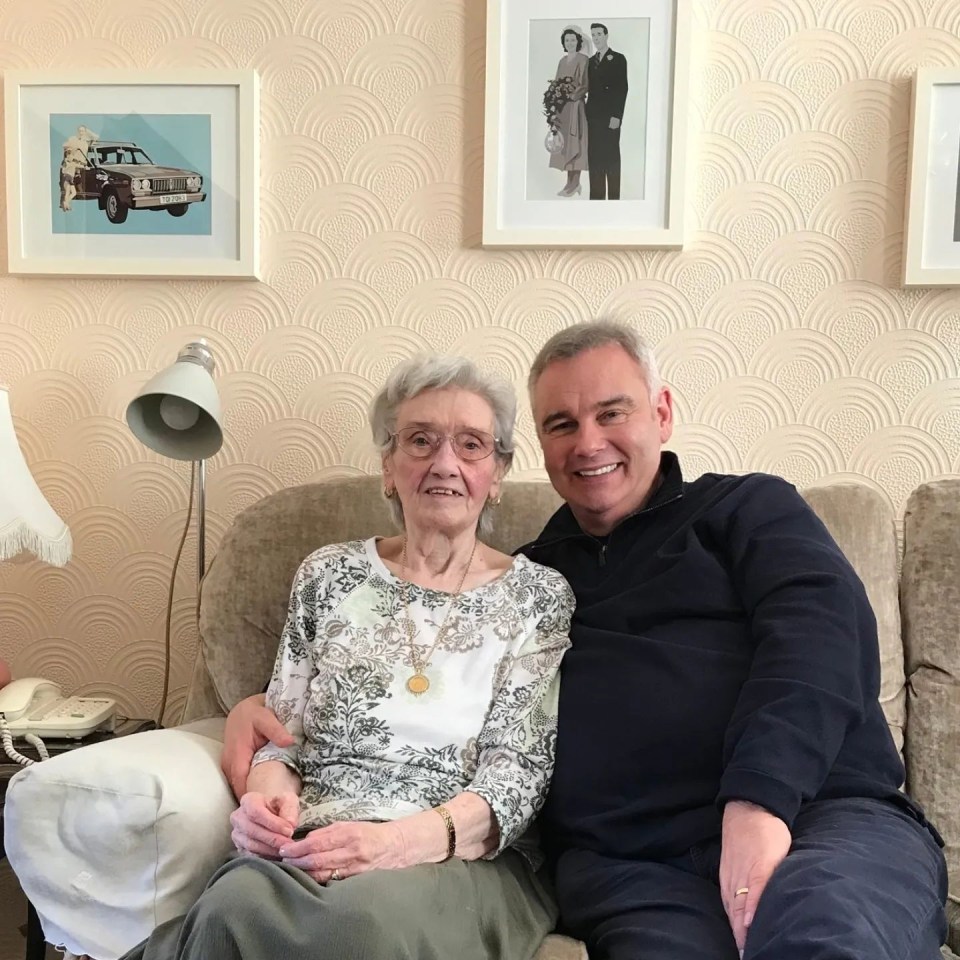 Eamonn Holmes with his mother.