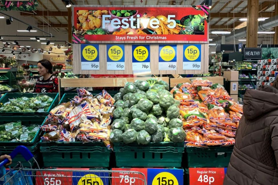 Tesco Clubcard prices for festive vegetables.