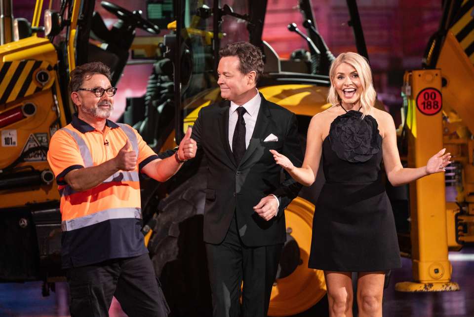 Will Power with the gameshow hosts Stephen Mulhern and Holly Willoughby