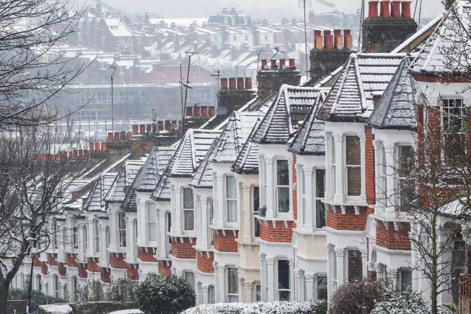 Households on benefits can get Cold Weather Payments