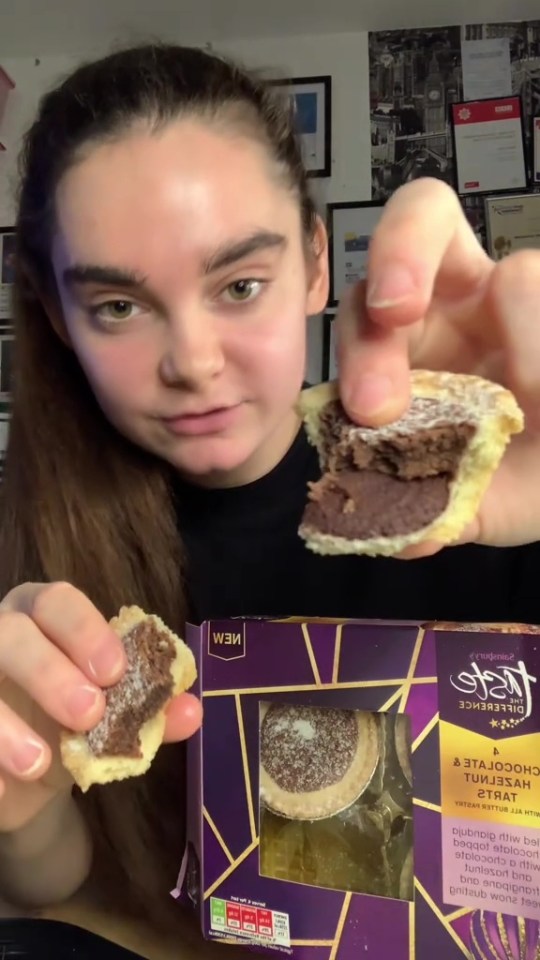 The foodie was reviewing the best sweet treats for Christmas