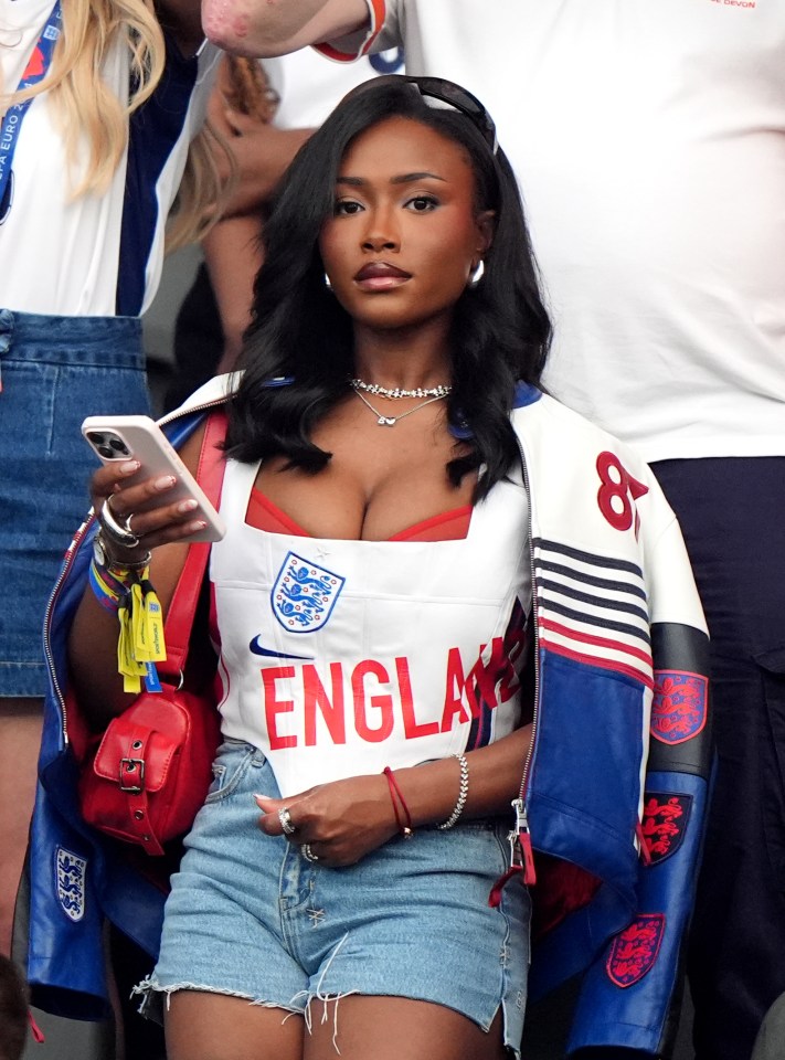 Tolami Benson, partner of Bukayo Saka, at a soccer match.