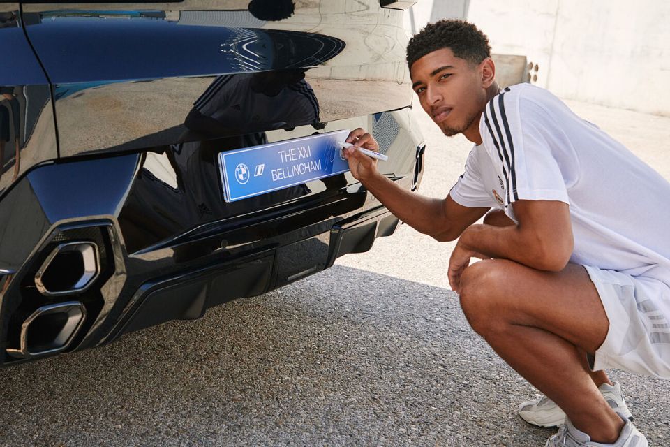 Real Madrid have a huge sponsorship deal with BMW who provide their players with fancy motors