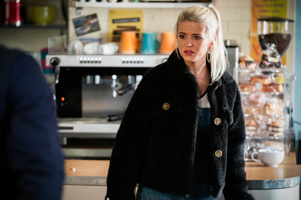 Lola Pearce (Danielle Harold) and Isaac (Stevie Basaula) in an EastEnders scene.