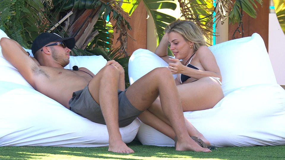 Ron Hall and Danielle Sellers on Love Island: All Stars.