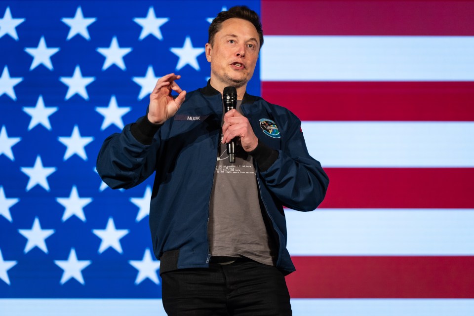 Tech billionaire Elon Musk is looking to buy Premier League leaders Liverpool