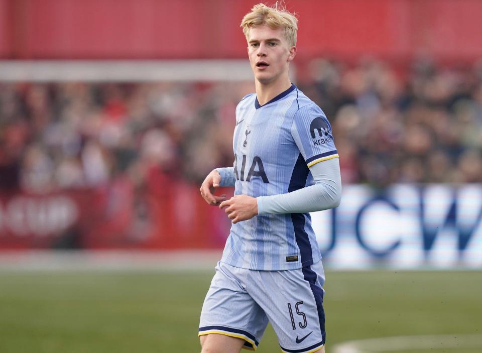 Lucas Bergvall of Tottenham Hotspur during an FA Cup match.