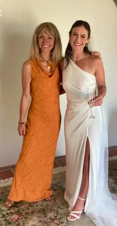 The TV presenter (left) helped the bride prepare for her big day