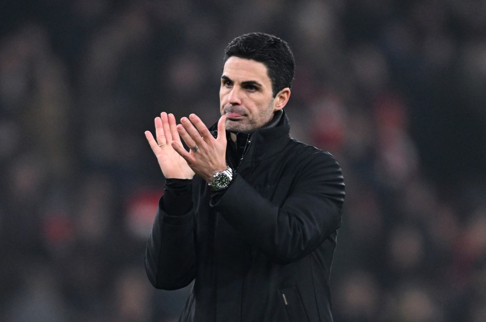 LONDON, ENGLAND - JANUARY 18: Mikel Arteta, Manager of Arsenal, applauds the fans after the draw during the Premier League match between Arsenal FC and Aston Villa FC at Emirates Stadium on January 18, 2025 in London, England. (Photo by Stuart MacFarlane/Arsenal FC via Getty Images)