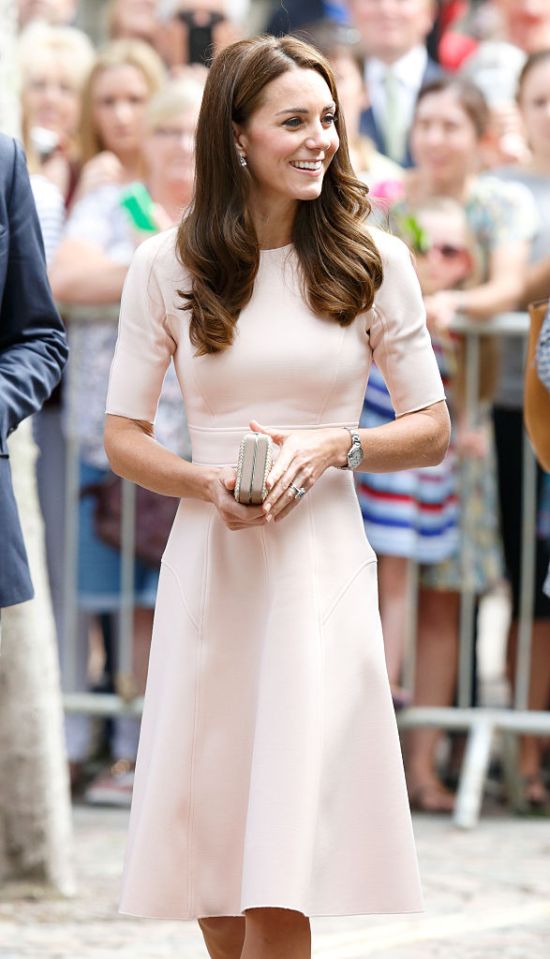 TRURO, UNITED KINGDOM - SEPTEMBER 01: (EMBARGOED FOR PUBLICATION IN UK NEWSPAPERS UNTIL 48 HOURS AFTER CREATE DATE AND TIME) Catherine, Duchess of Cambridge visits Truro Cathedral on September 1, 2016 in Truro, England. (Photo by Max Mumby/Indigo/Getty Images)