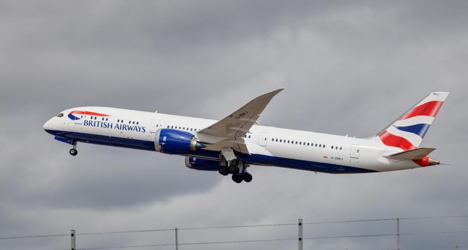 British Airways Boeing 787 Dreamliner taking off.