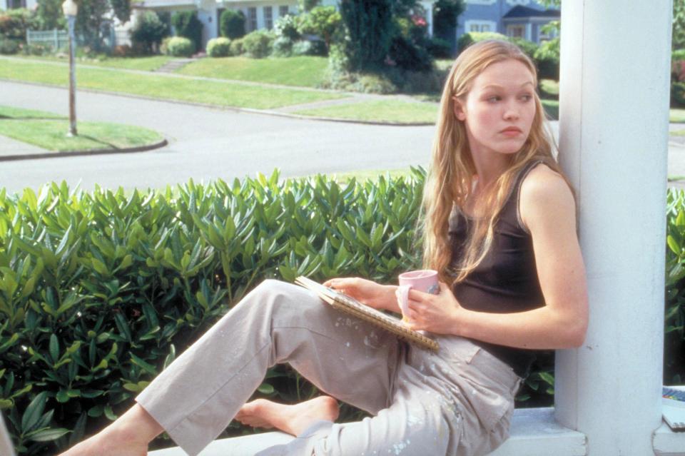 Julia Stiles as Kat Stratford in 10 Things I Hate About You