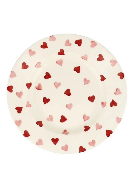 Plate with red and pink hearts.