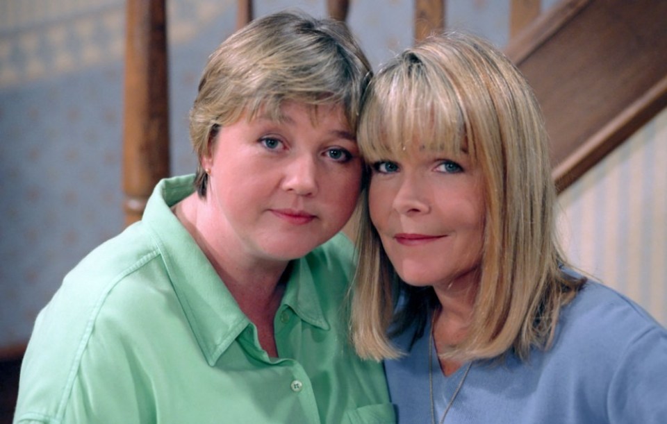 Editorial use only. No book publishing Mandatory Credit: Photo by Fremantle Media/REX (846213s) 'Birds of a Feather' - Pauline Quirke as Sharon, Linda Robson as Tracey. FremantleMedia Ltd